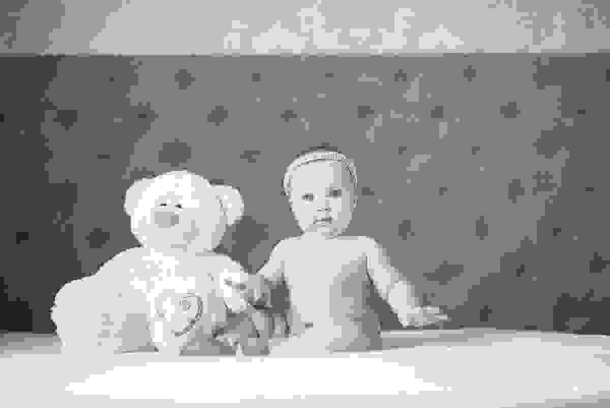 fotos de família em casa, em vitória es, fotografia de bebê em casa em vix, fotos para recordação, álbum de fotografia, bebê linda, poses de bebê recém nascido, bebê linda, fotos na cama