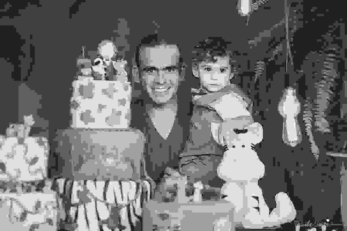 festa de menino, no tema safari, decoração infantil com luzes, miguel 2 anos, filho da cerimonialista daieny fasolo, 2 anos, festa safari, tássila costa