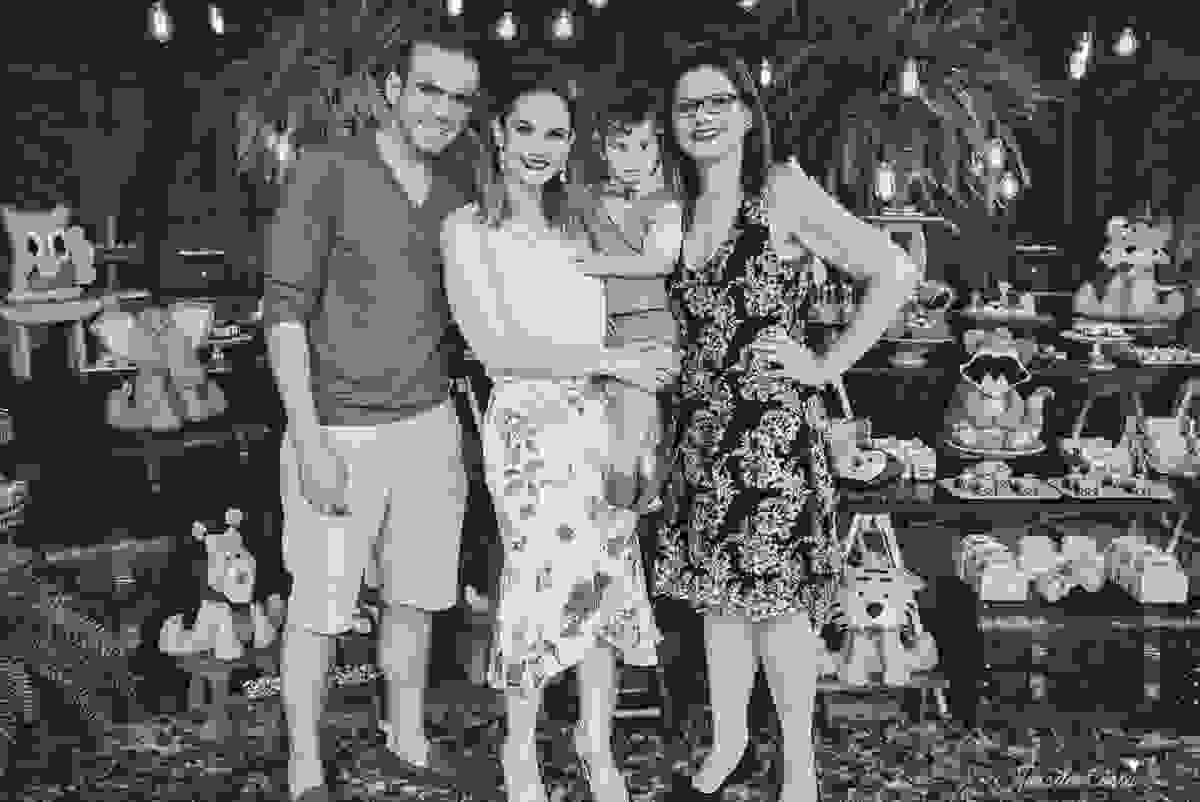 festa de menino, no tema safari, decoração infantil com luzes, miguel 2 anos, filho da cerimonialista daieny fasolo, 2 anos, festa safari, tássila costa