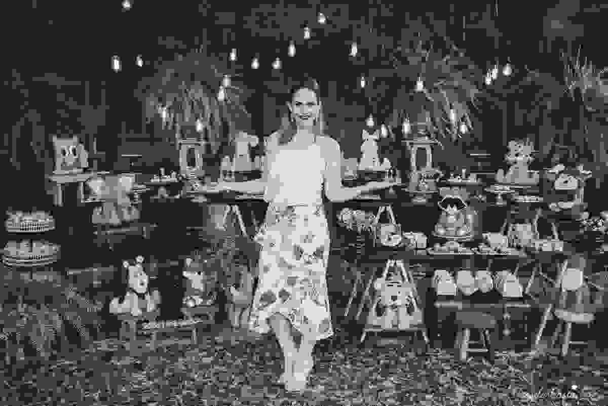 festa de menino, no tema safari, decoração infantil com luzes, miguel 2 anos, filho da cerimonialista daieny fasolo, 2 anos, festa safari, tássila costa