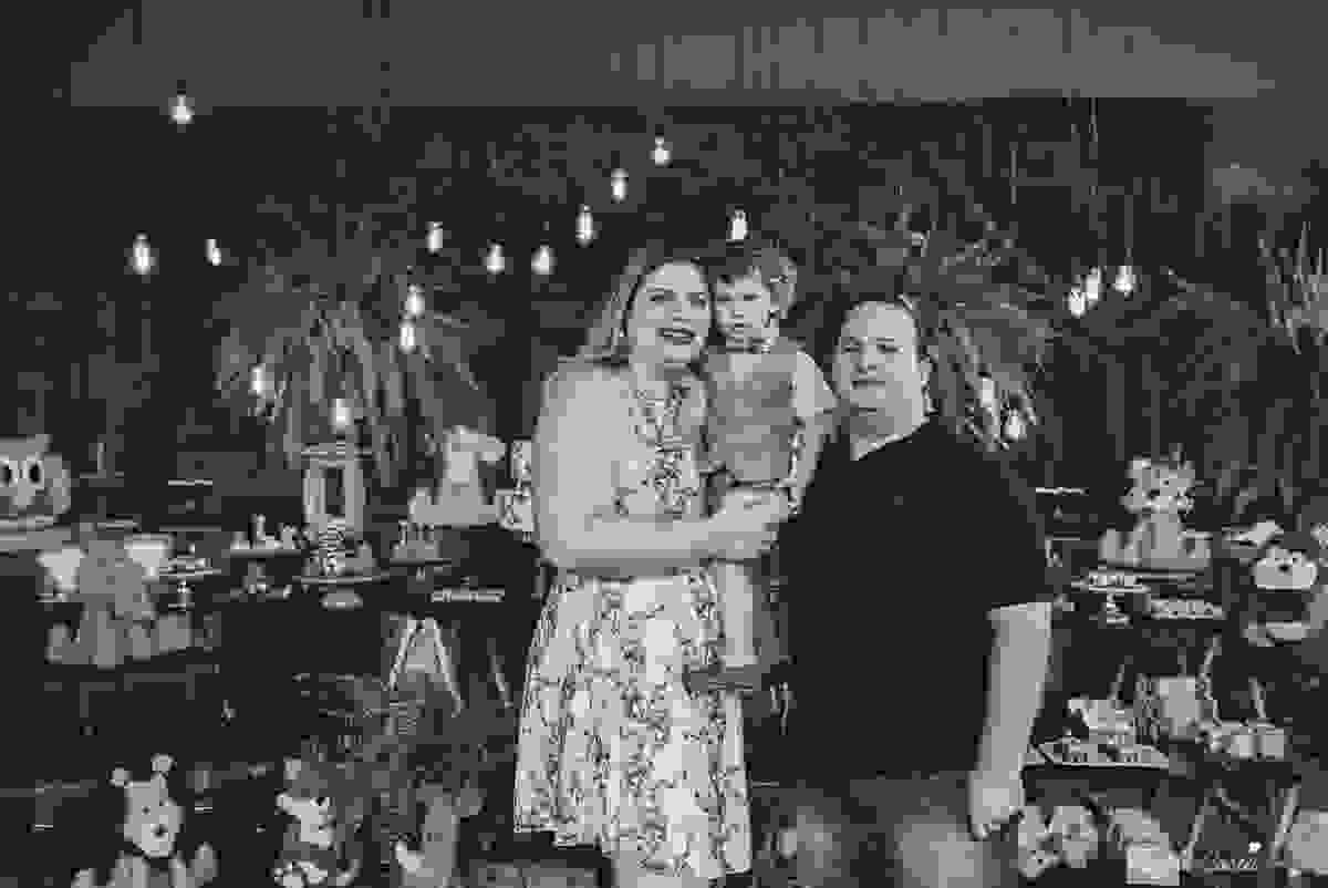 festa de menino, no tema safari, decoração infantil com luzes, miguel 2 anos, filho da cerimonialista daieny fasolo, 2 anos, festa safari, tássila costa