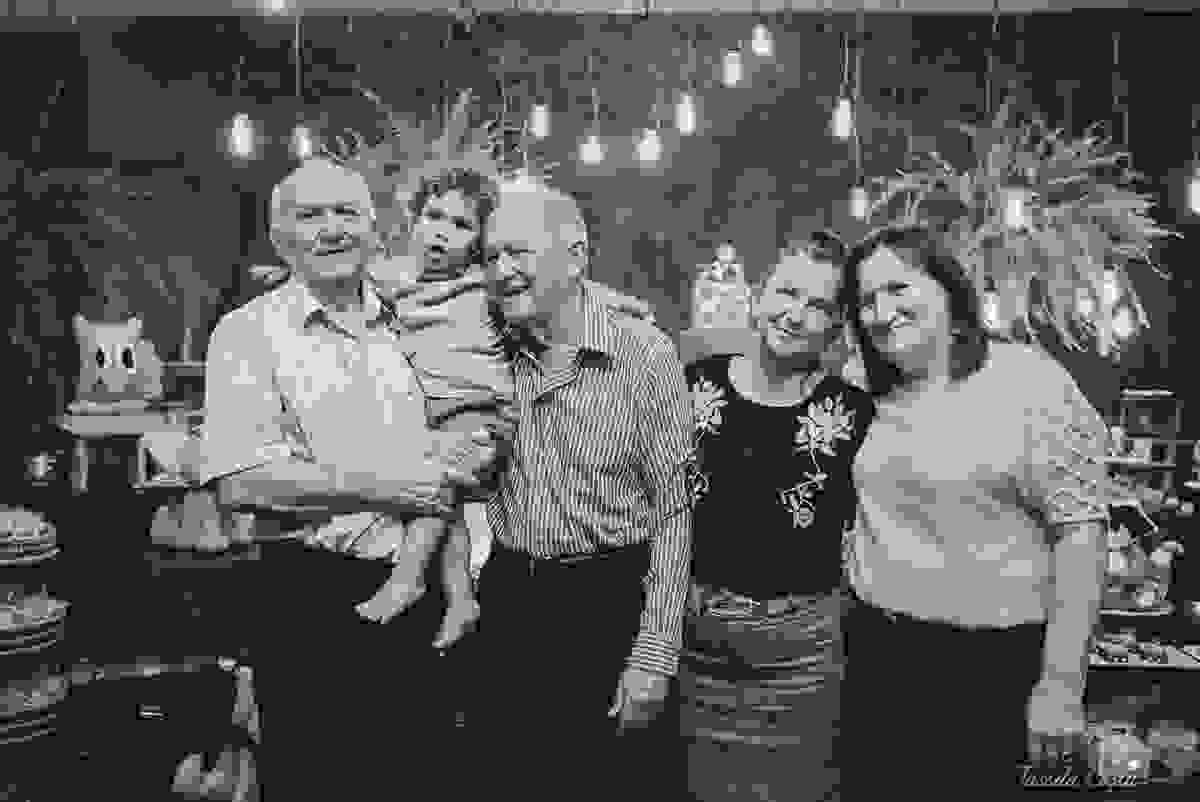 festa de menino, no tema safari, decoração infantil com luzes, miguel 2 anos, filho da cerimonialista daieny fasolo, 2 anos, festa safari, tássila costa