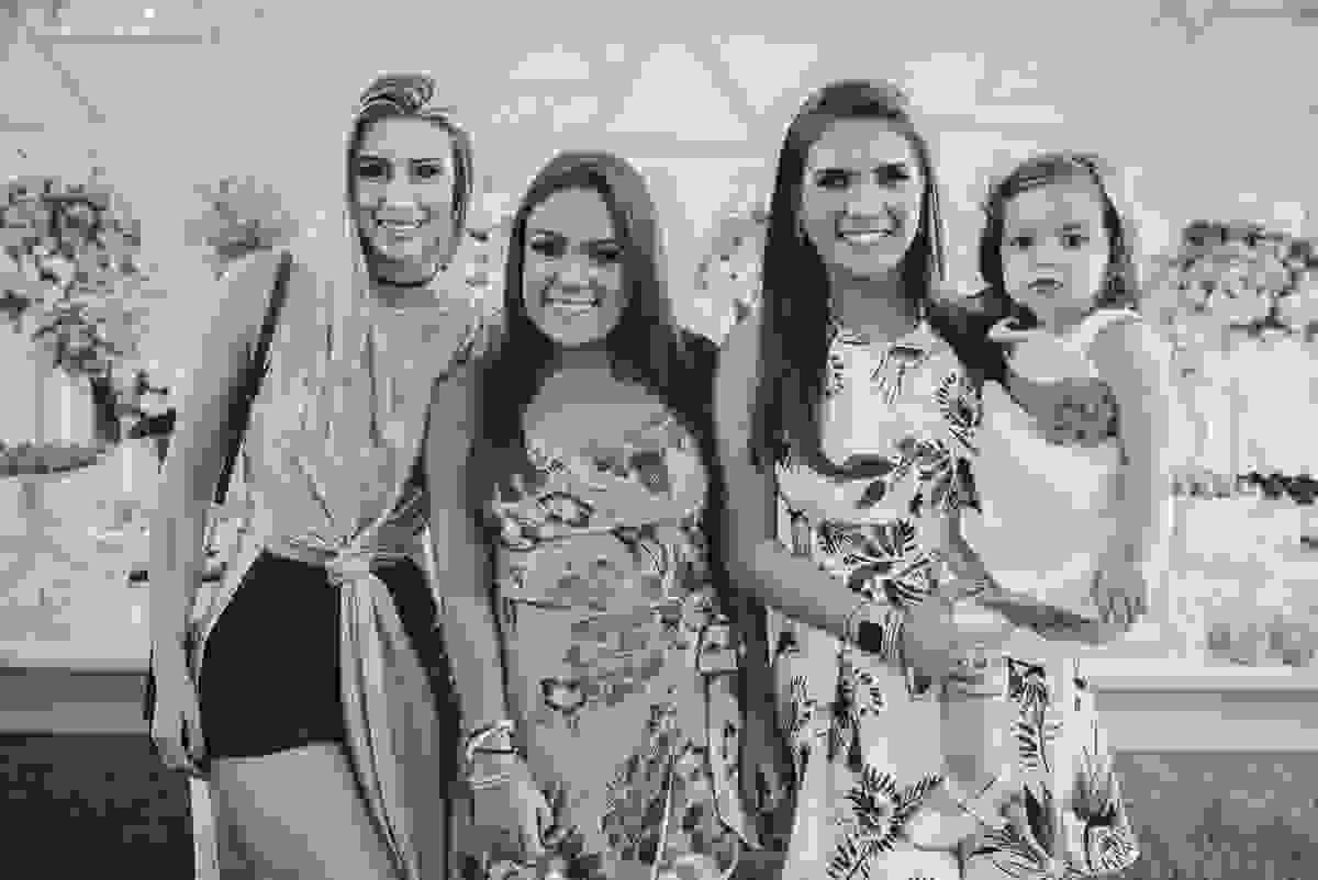 FESTA DA LÍVIA TORRES, NO MORRO DO MORENO, FAMILIA TORRES, FORTLEV, DECORAÇÃO BY CAMILA SARMENTO, BOLO MICHELLIX, TÁSSILA COSTA FOTOGRAFIA