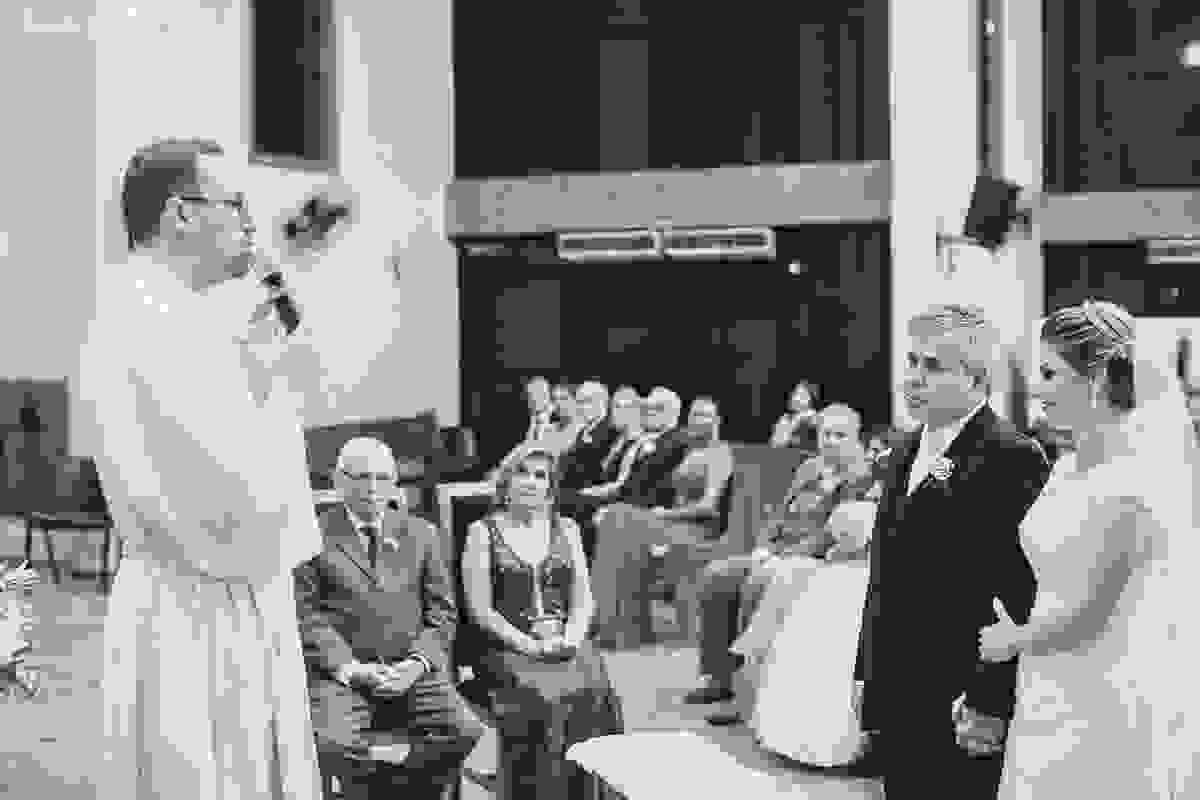 casamento lindo, em vitória es, do professor de publicidade da faculdade Faesa Gustavo, Guga, e a dentista Juliana, na Igreja Cristo Redentor, em Goiabeiras, em Vitória ES