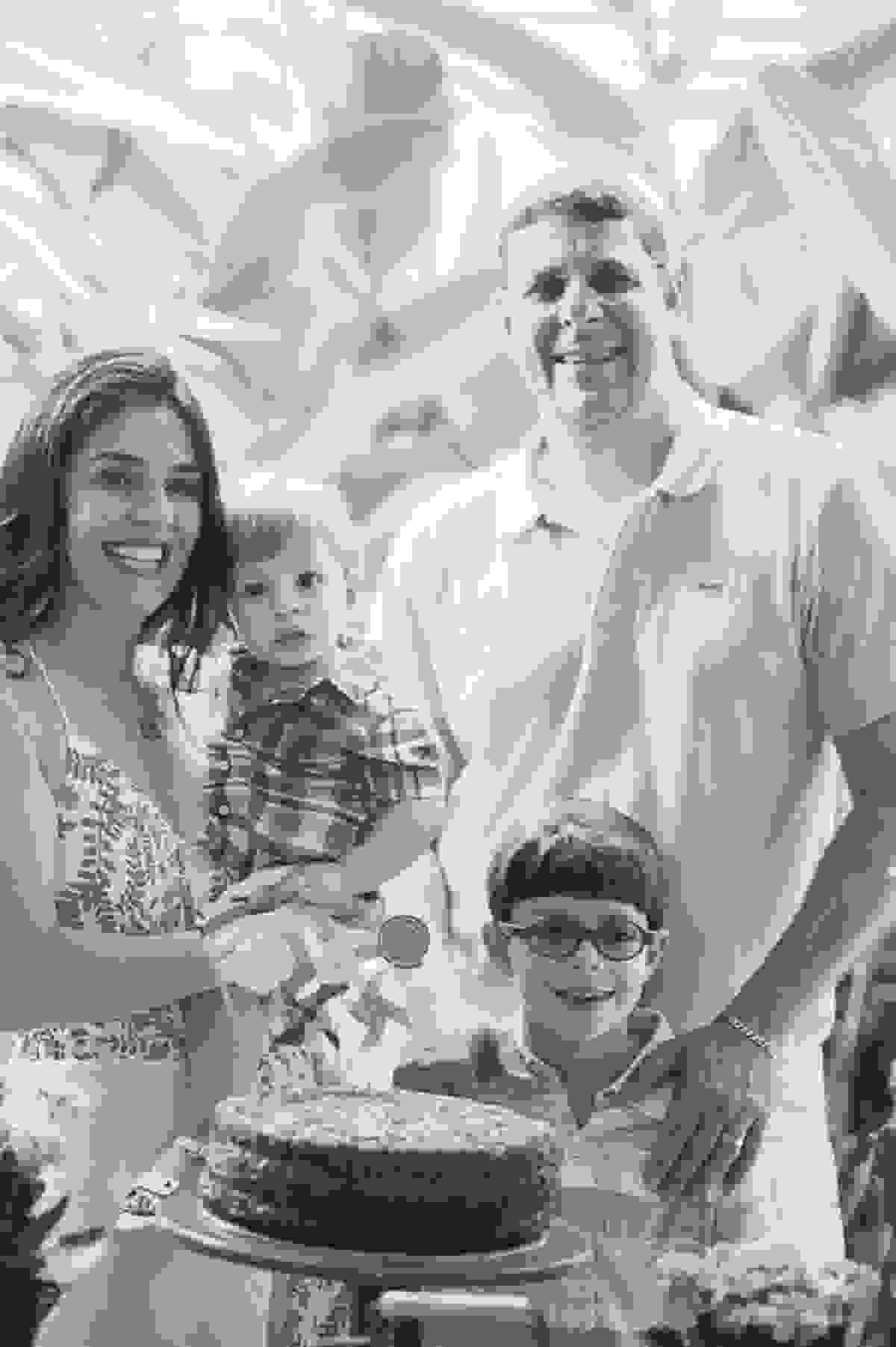 festa infantil na casa da vó, no bairro Ilha do Frade, família Tommasi, Loratórios Tommasi, Vitória ES, decoração Ipê Amarelo Festas, Filmagem Mano Birck
