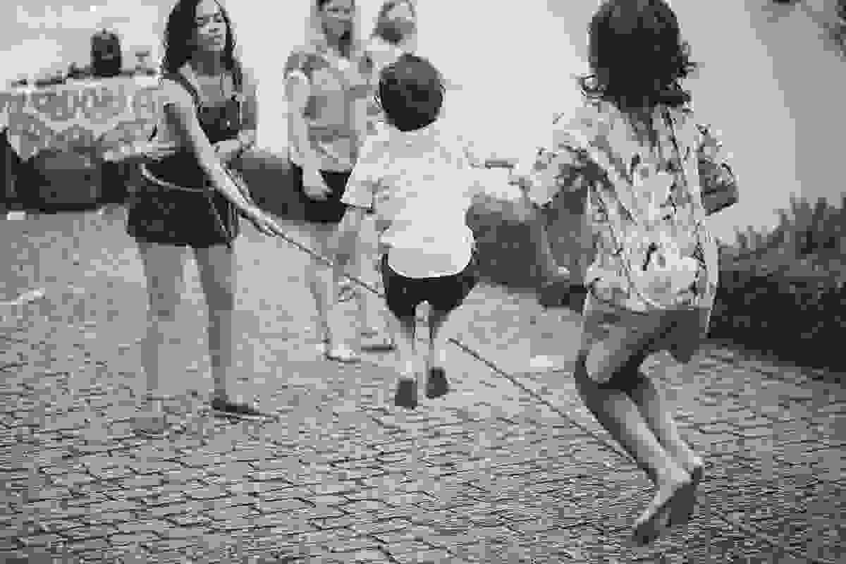 festa infantil na casa da vó, no bairro Ilha do Frade, família Tommasi, Loratórios Tommasi, Vitória ES, decoração Ipê Amarelo Festas, Filmagem Mano Birck