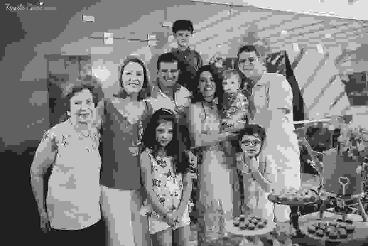 festa infantil na casa da vó, no bairro Ilha do Frade, família Tommasi, Loratórios Tommasi, Vitória ES, decoração Ipê Amarelo Festas, Filmagem Mano Birck