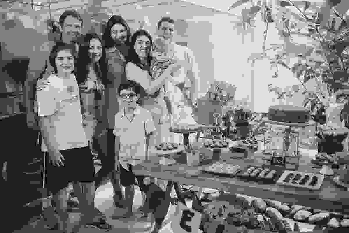 festa infantil na casa da vó, no bairro Ilha do Frade, família Tommasi, Loratórios Tommasi, Vitória ES, decoração Ipê Amarelo Festas, Filmagem Mano Birck