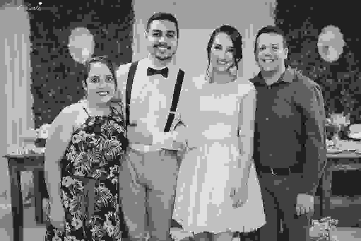 casamento em cobilândia, no cerimonial Aconchego, festa de dia, casamento de dia, decoração linda do casamento, noiva de vestido curto, maquiagem e cabelo da noiva Larrissa Rodrigues