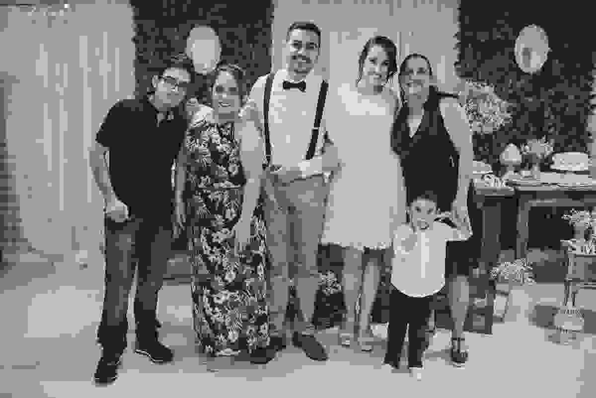 casamento em cobilândia, no cerimonial Aconchego, festa de dia, casamento de dia, decoração linda do casamento, noiva de vestido curto, maquiagem e cabelo da noiva Larrissa Rodrigues