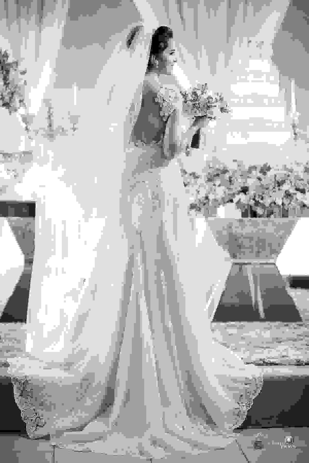 Linda noiva - Fotografia: Espaço Fotográfico (Hélio Junior) - Buquê: Julierme Siqueira - Vestido: Fernando Peixoto