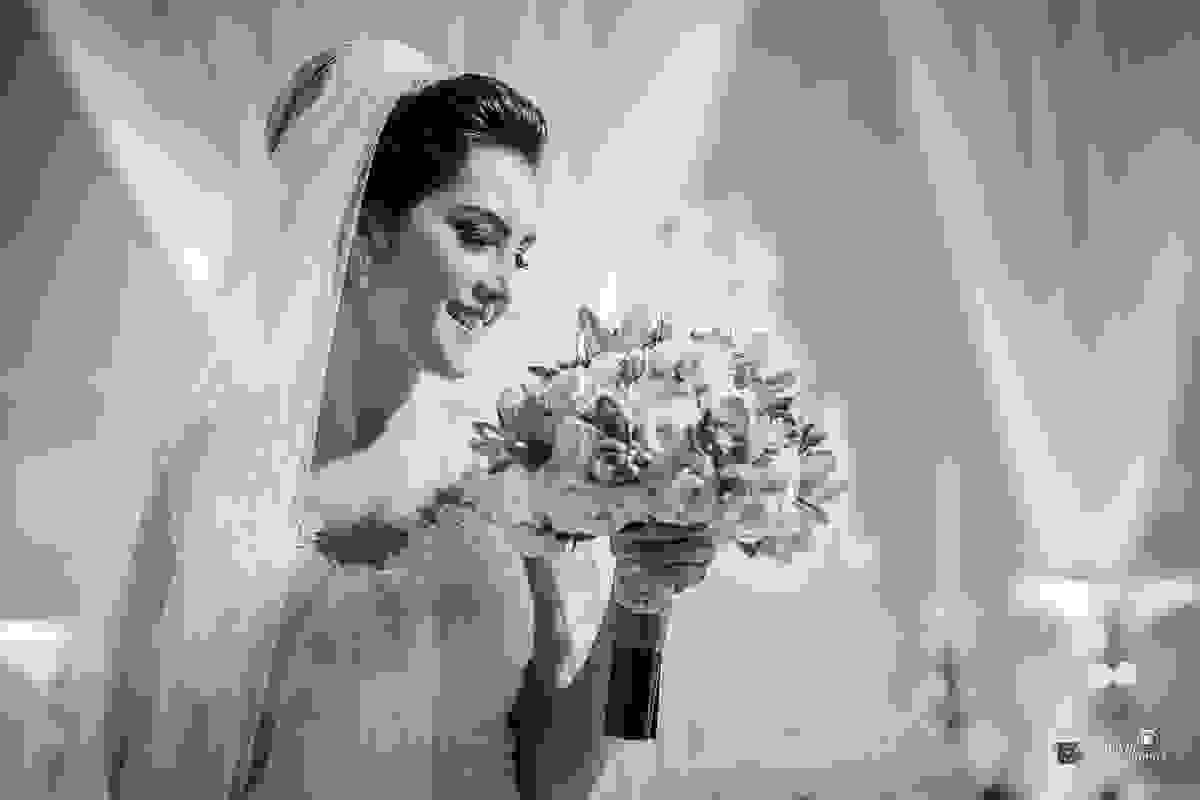 Linda noiva - Fotografia: Espaço Fotográfico (Hélio Junior) - Buquê: Julierme Siqueira - Vestido: Fernando Peixoto