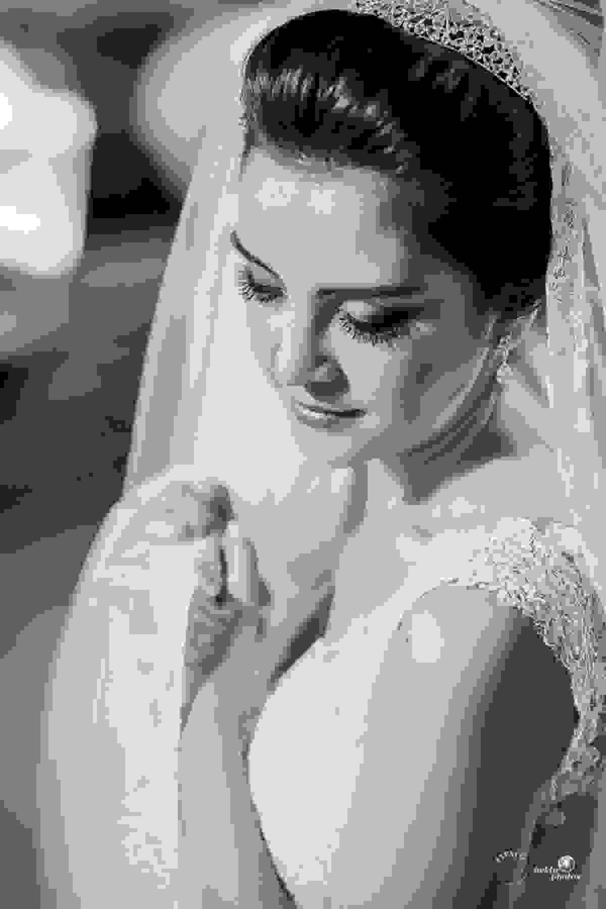 Linda noiva - Fotografia: Espaço Fotográfico (Hélio Junior) - Buquê: Julierme Siqueira - Vestido: Fernando Peixoto