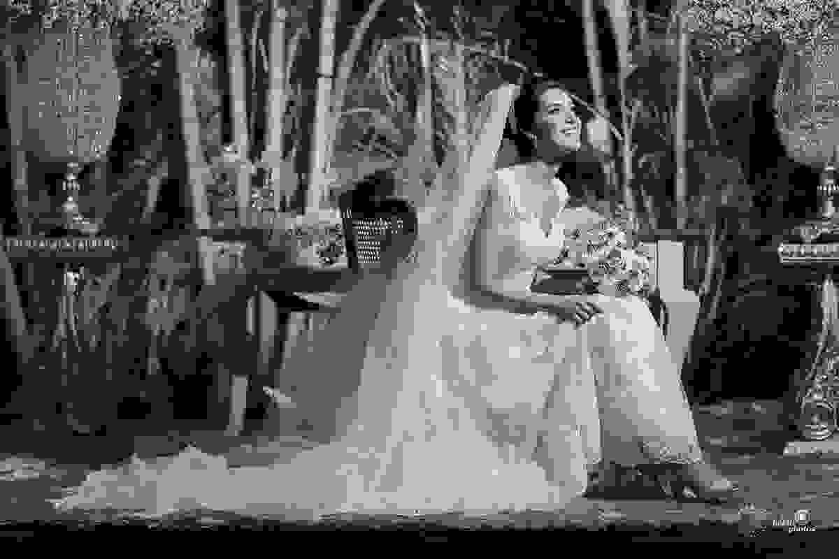 Produção dos noivos : Decoração: Vivaz - Vestido da noiva: Fernando Peixoto - Buque: Julierme Siqueira - Fotografia de casamento