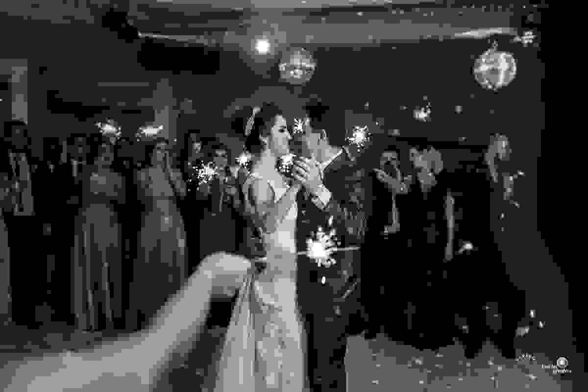 Valsa dos noivos - fotografia de casamento Espaço Fotogáfico - sparkles