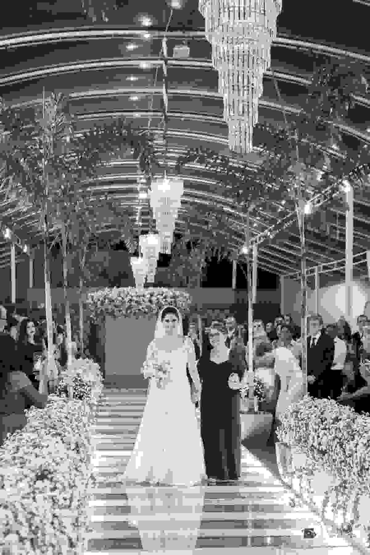 emoção - mansao cristal - fotografia espaço fotográfico goiania setor nova suiça - fotografo de casamento - fotojornalismo - entrada da noiva