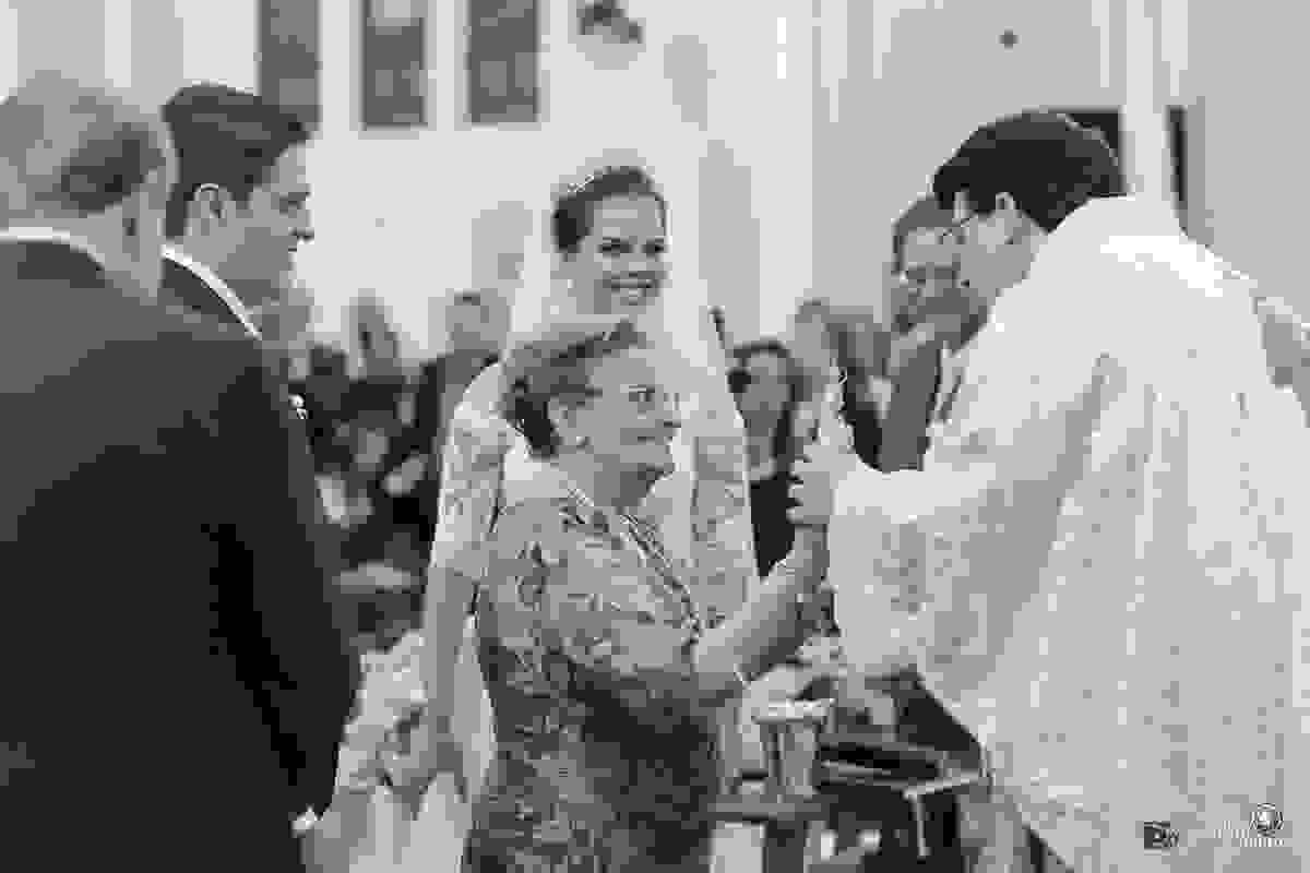 Vovó entrando com nossa senhora de fatima na catedral de goiania