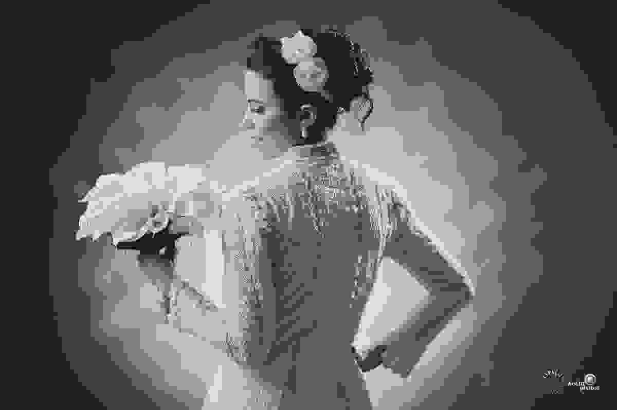 O mesmo vestido usado pela mãe da noiva há 40 anos.