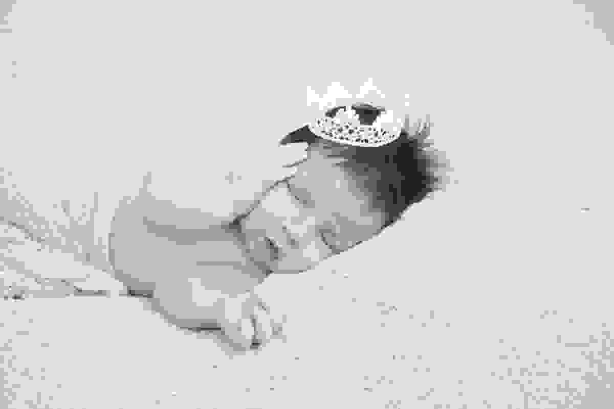 Ensaio newborn, em estúdio em londrina, fotografa e fotografo profissional barato