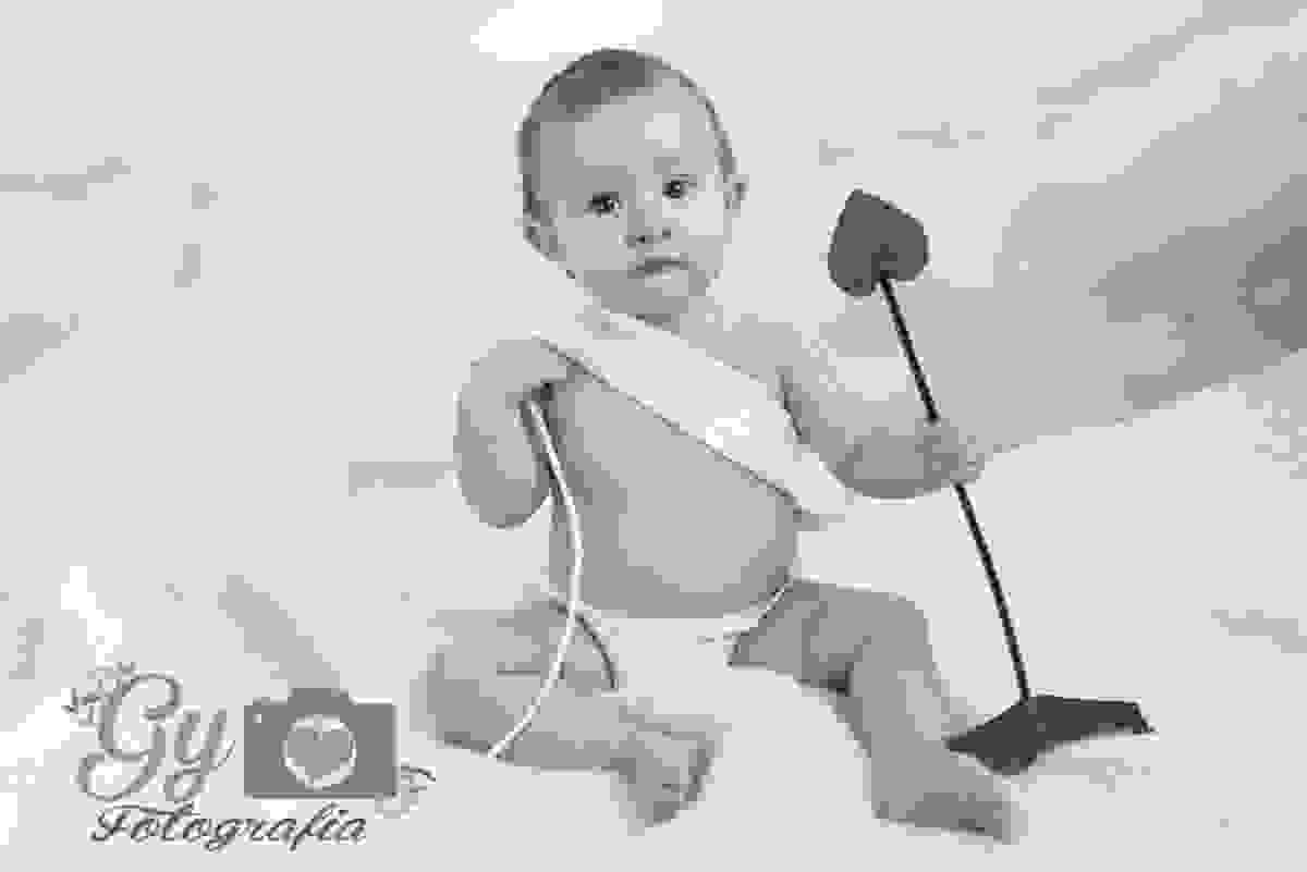 Mini ensaio de namorados tema cupido bebe londrina, fotografo de estúdio barato e fotografa