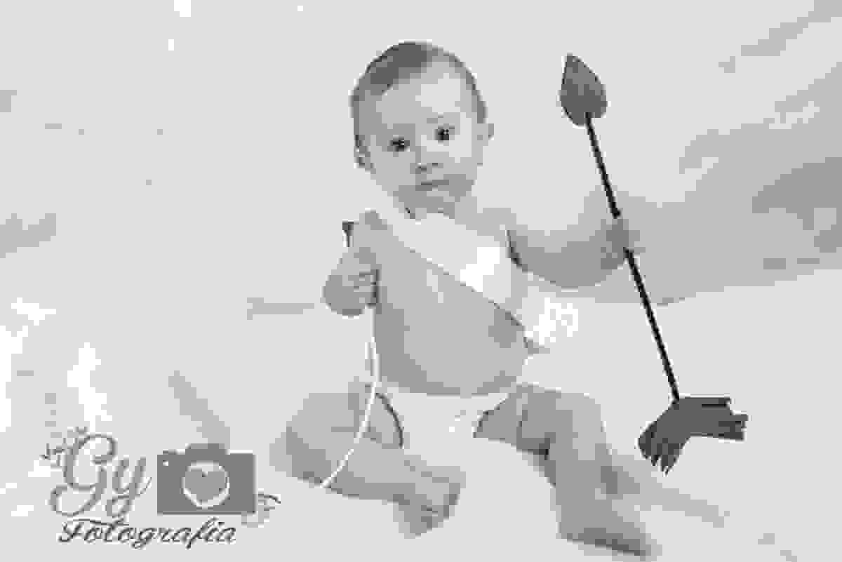 Mini ensaio de namorados tema cupido bebe londrina, fotografo de estúdio barato e fotografa