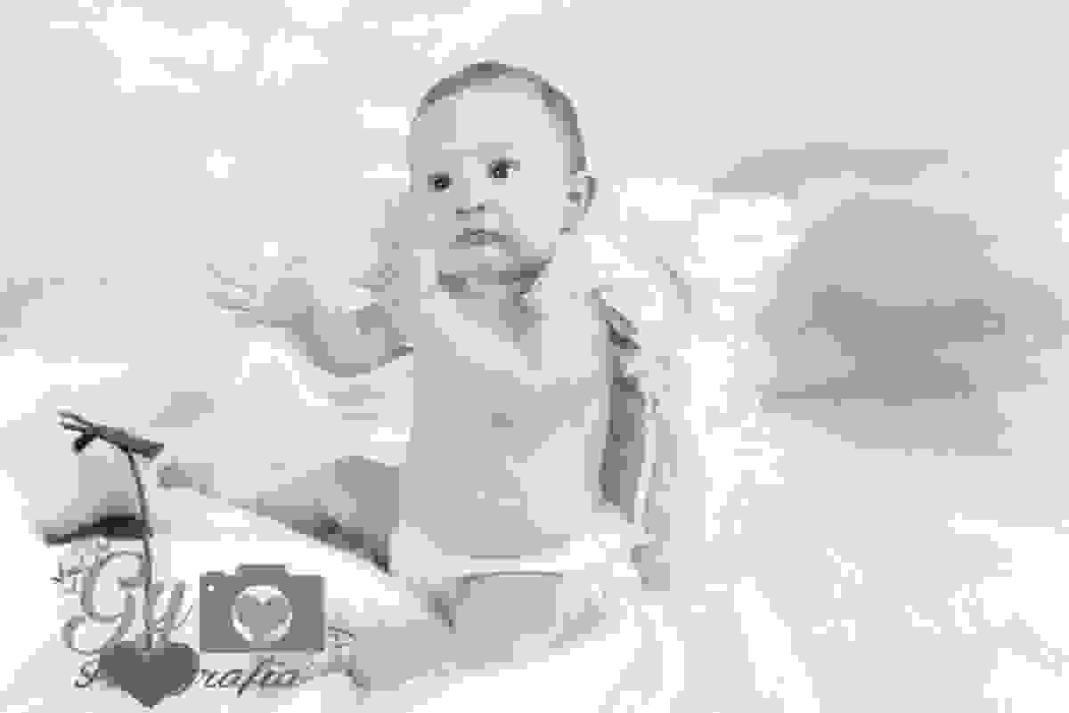 Mini ensaio de namorados tema cupido bebe londrina, fotografo de estúdio barato e fotografa