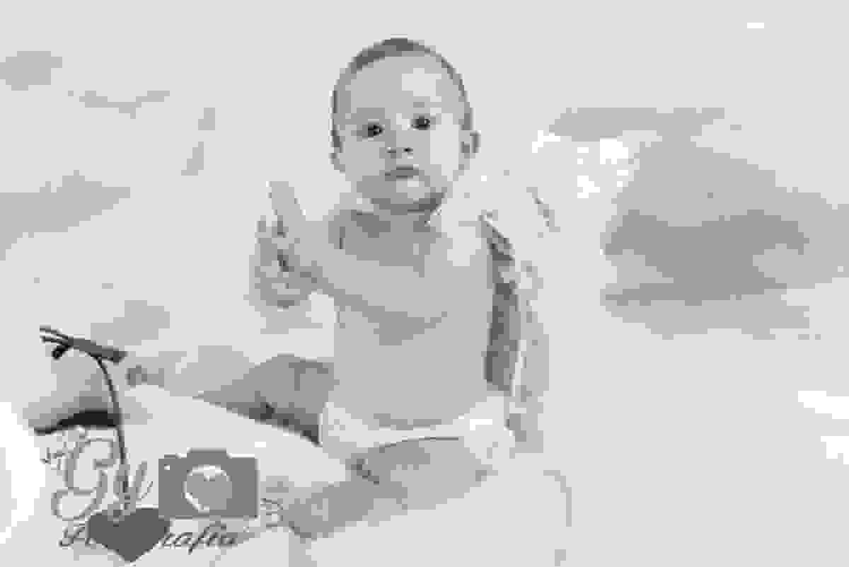 Mini ensaio de namorados tema cupido bebe londrina, fotografo de estúdio barato e fotografa