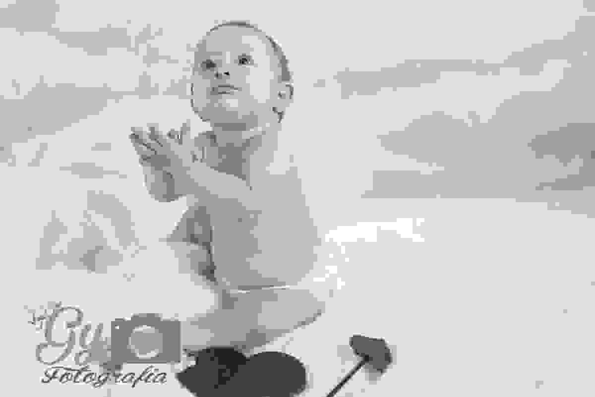 Mini ensaio de namorados tema cupido bebe londrina, fotografo de estúdio barato e fotografa