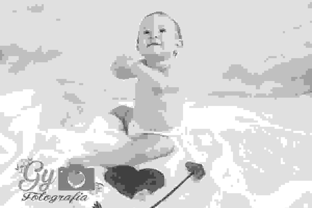 Mini ensaio de namorados tema cupido bebe londrina, fotografo de estúdio barato e fotografa