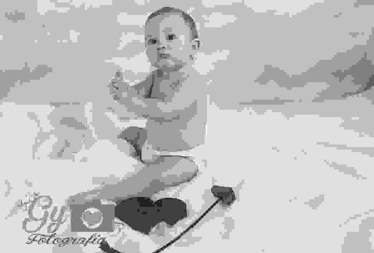 Mini ensaio de namorados tema cupido bebe londrina, fotografo de estúdio barato e fotografa