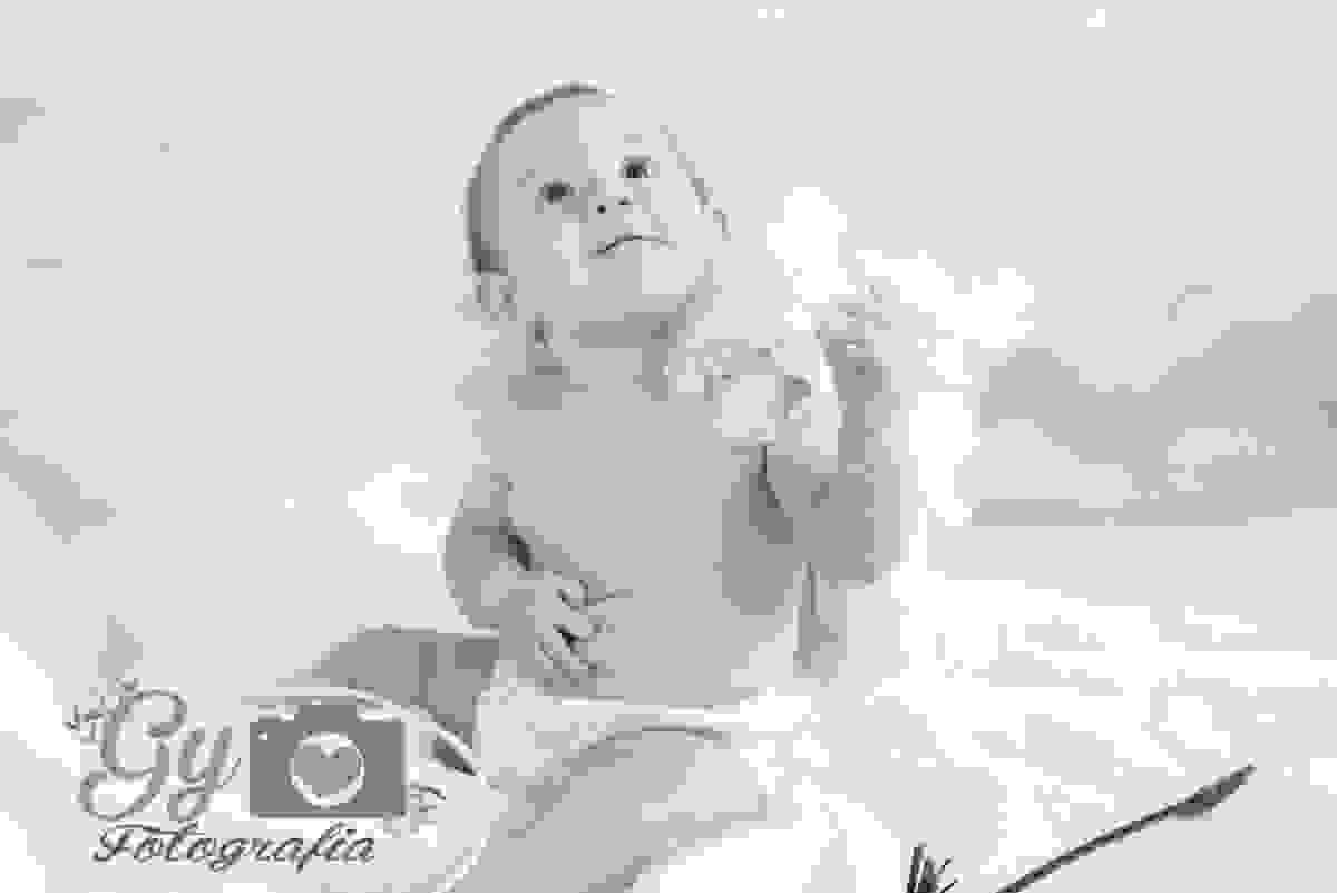 Mini ensaio de namorados tema cupido bebe londrina, fotografo de estúdio barato e fotografa