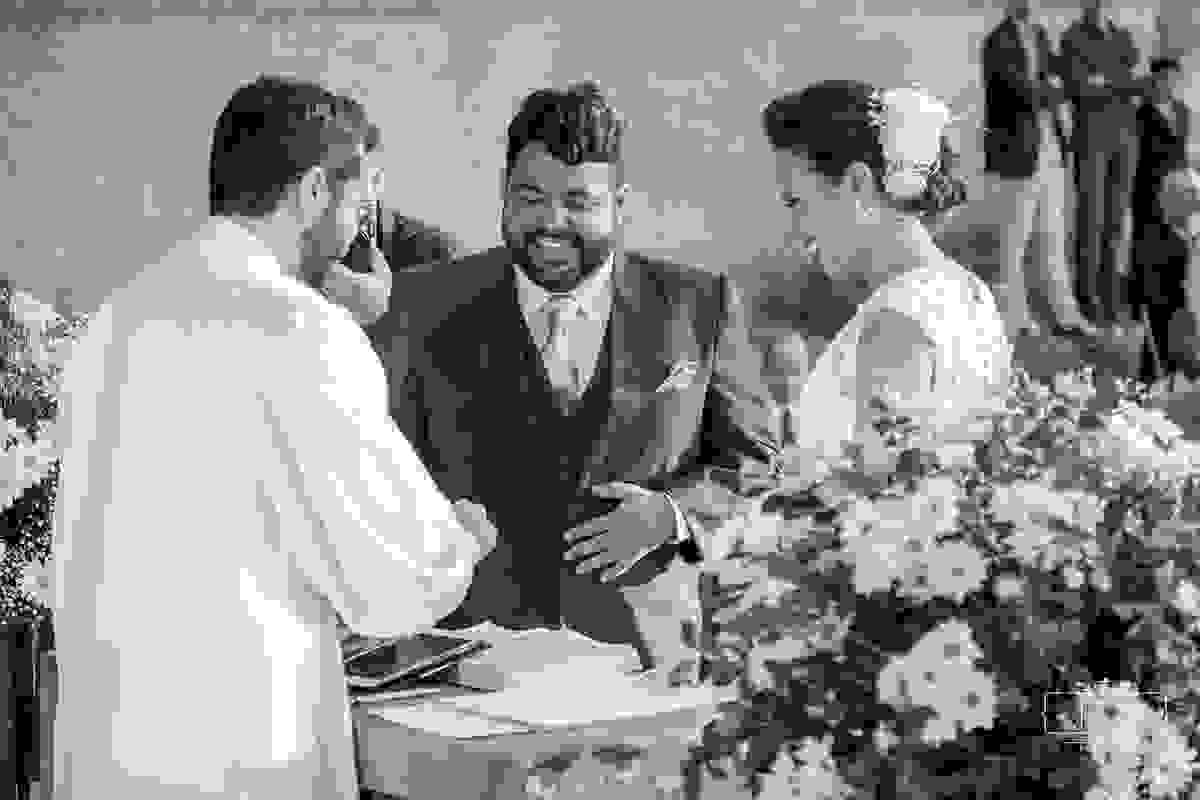 Casamento de Priscila e Thiago pelo fotografo Junior Santos em Contagem MG