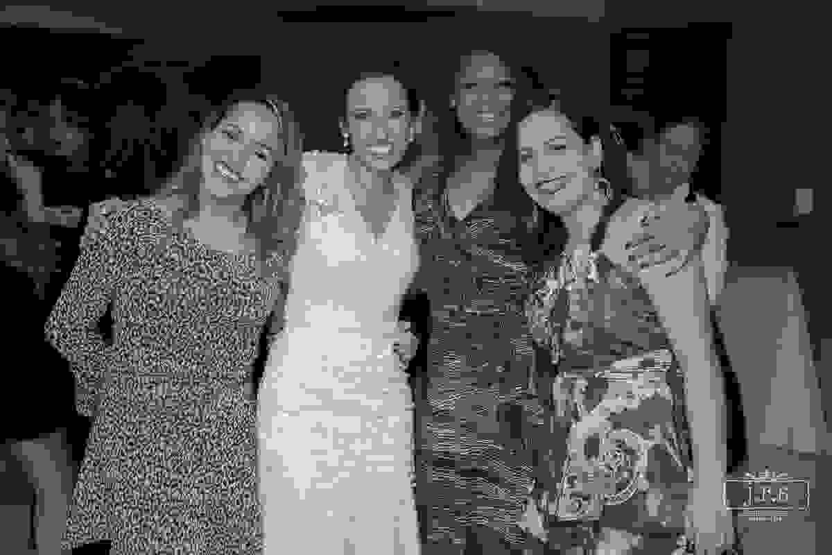 Casamento de Priscila e Thiago pelo fotografo Junior Santos em Contagem MG