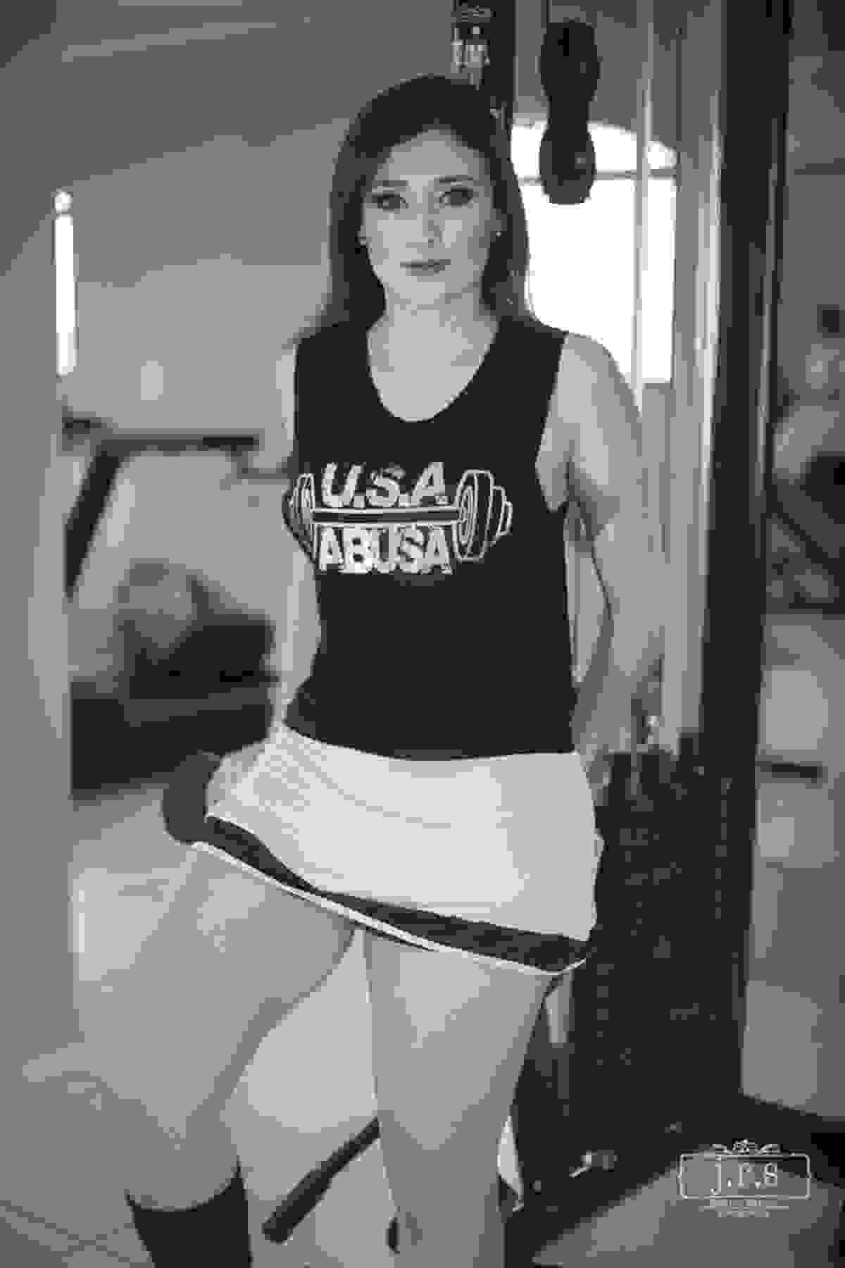 Ensaio fitness com a modelo Amanda Leão, produzido pelo fotógrafo Junior Santos em Bom Sucesso MG