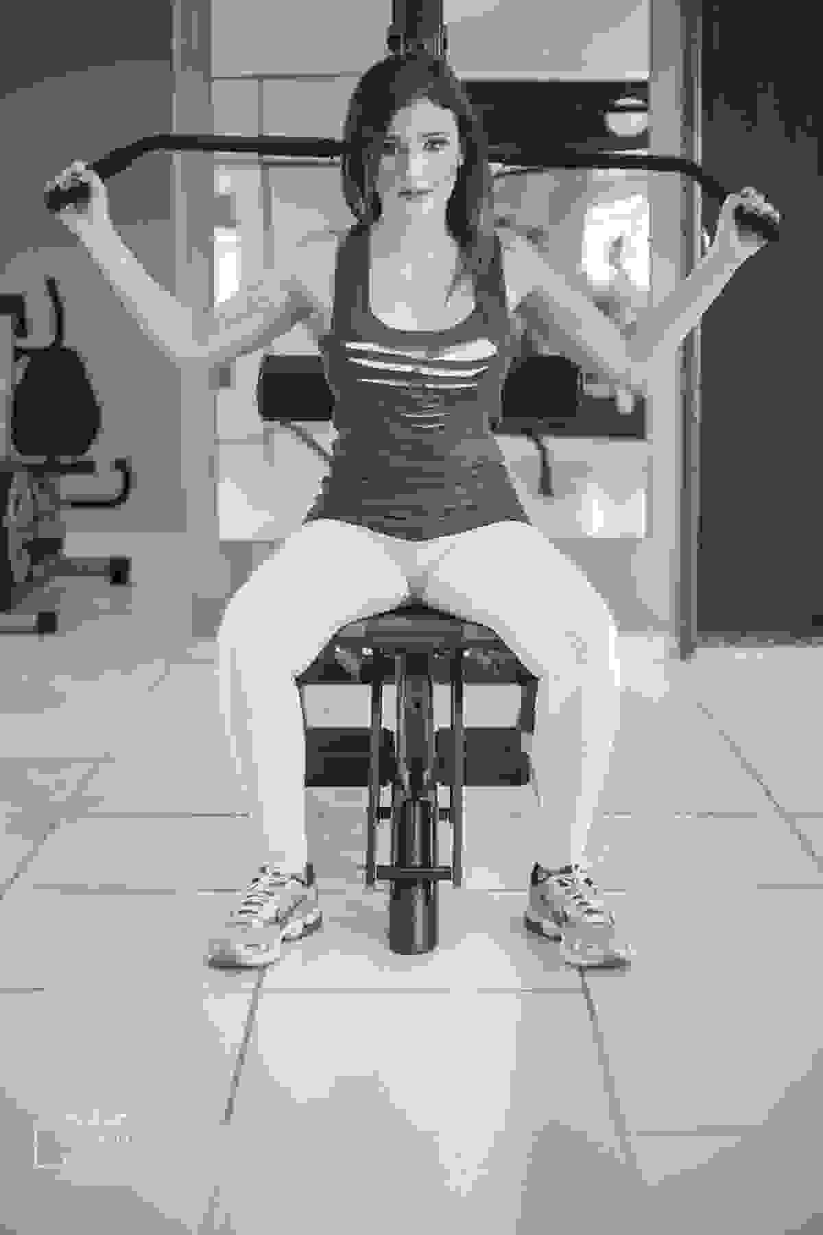 Ensaio fitness com a modelo Amanda Leão, produzido pelo fotógrafo Junior Santos em Bom Sucesso MG