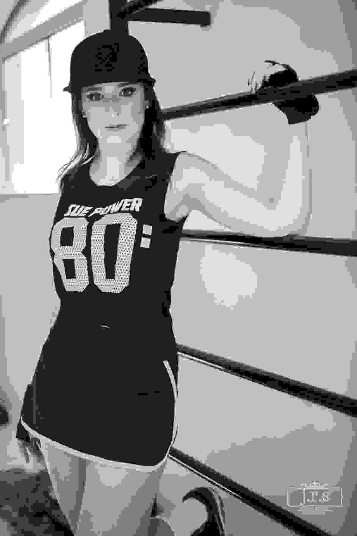 Ensaio fitness com a modelo Amanda Leão, produzido pelo fotógrafo Junior Santos em Bom Sucesso MG