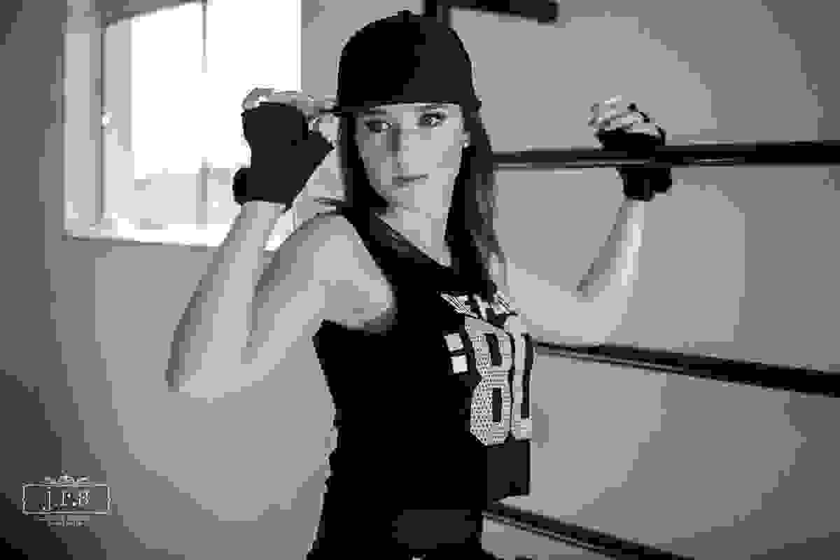 Ensaio fitness com a modelo Amanda Leão, produzido pelo fotógrafo Junior Santos em Bom Sucesso MG