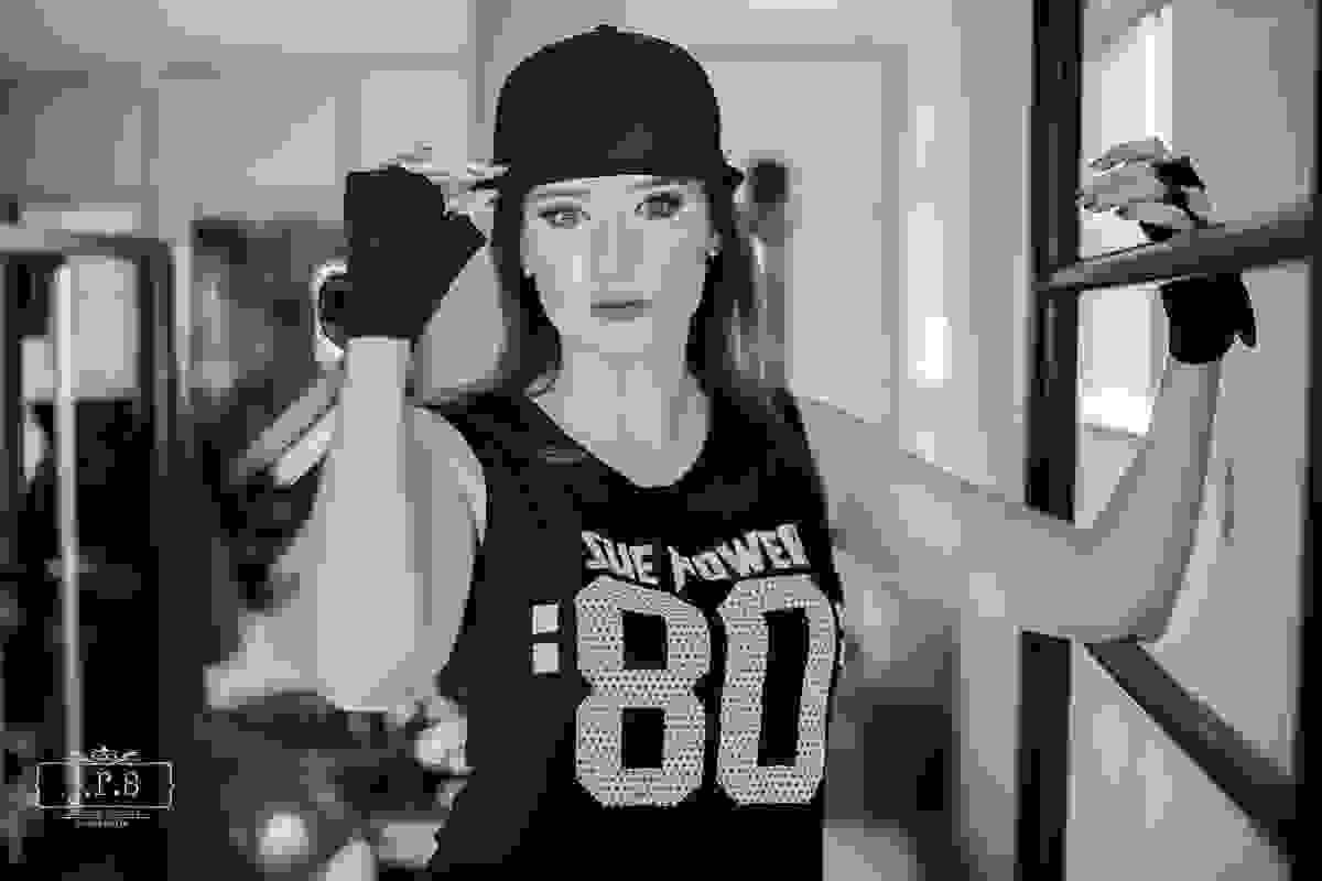 Ensaio fitness com a modelo Amanda Leão, produzido pelo fotógrafo Junior Santos em Bom Sucesso MG