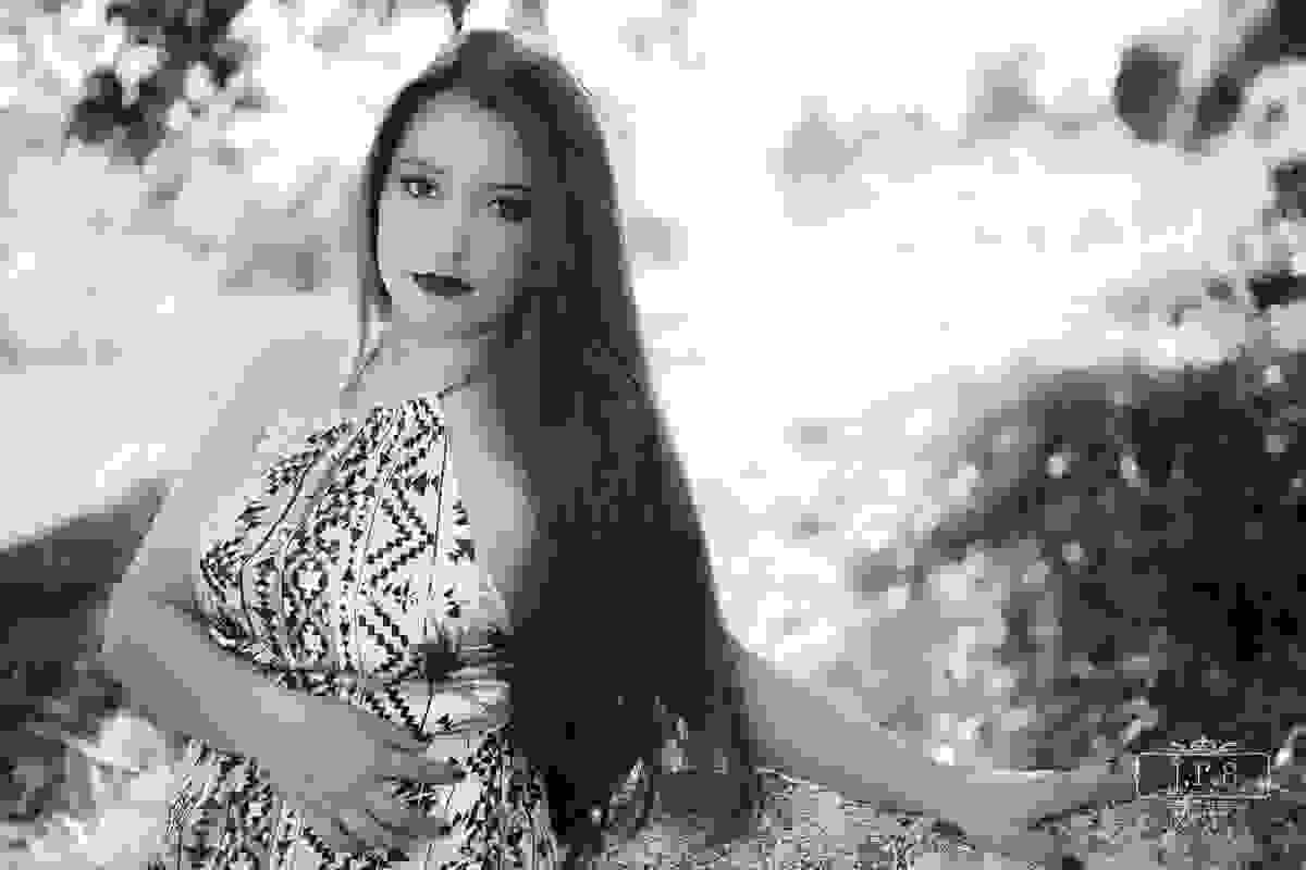 Ensaio de 15 anos de Sabrina, produzido pelo Fotografo Junior Santos em Lavras - MG