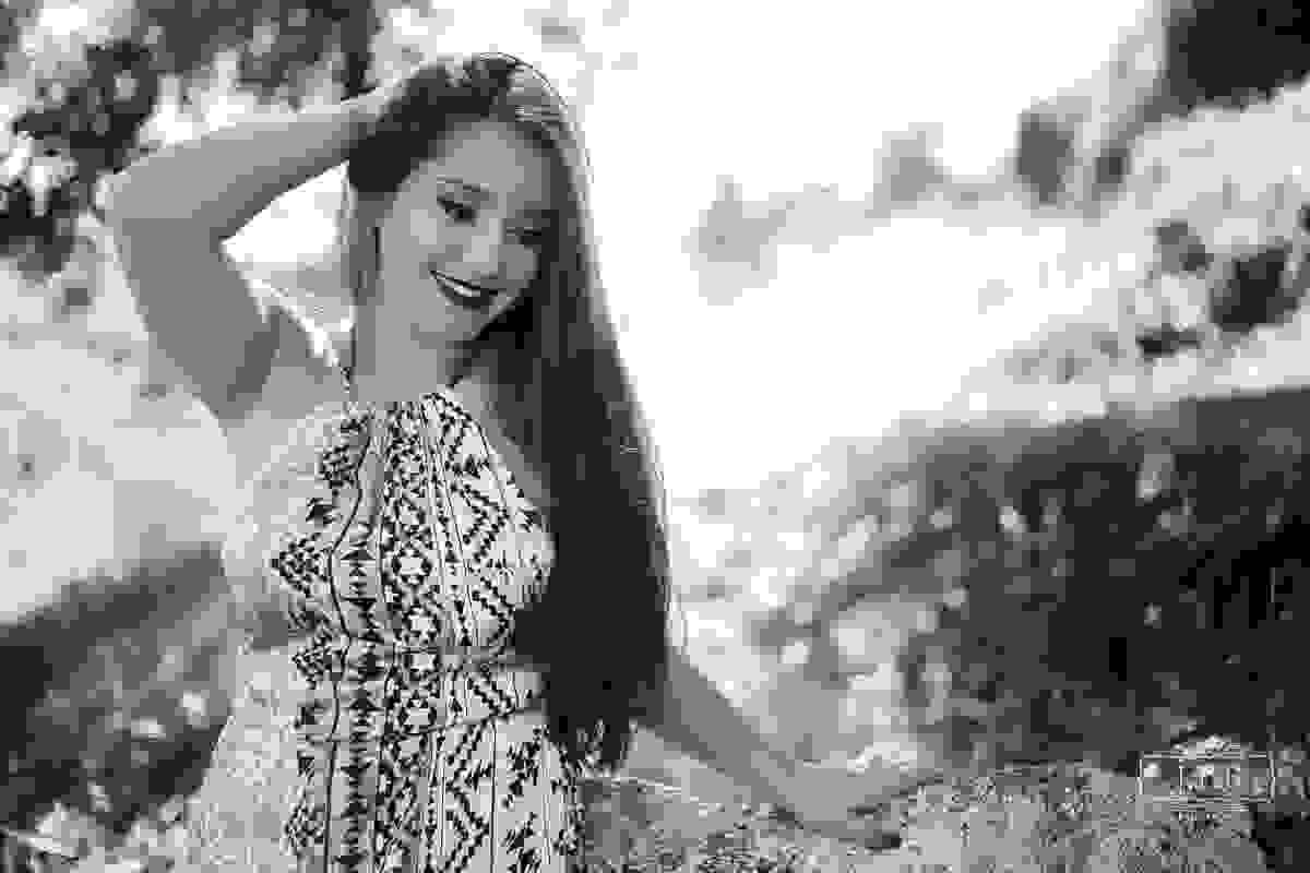 Ensaio de 15 anos de Sabrina, produzido pelo Fotografo Junior Santos em Lavras - MG