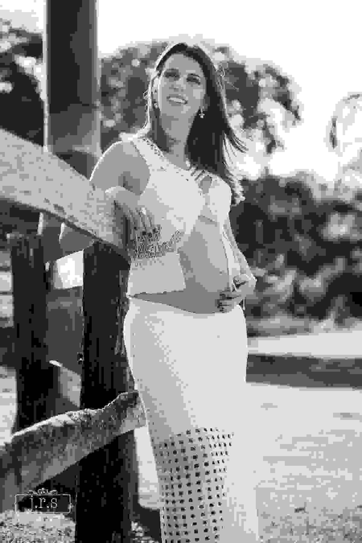 Ensaio gestante de Fernanda Santos, esperando a linda Laurinha. Fotos produzidas por Junior Santos em Lavras - MG