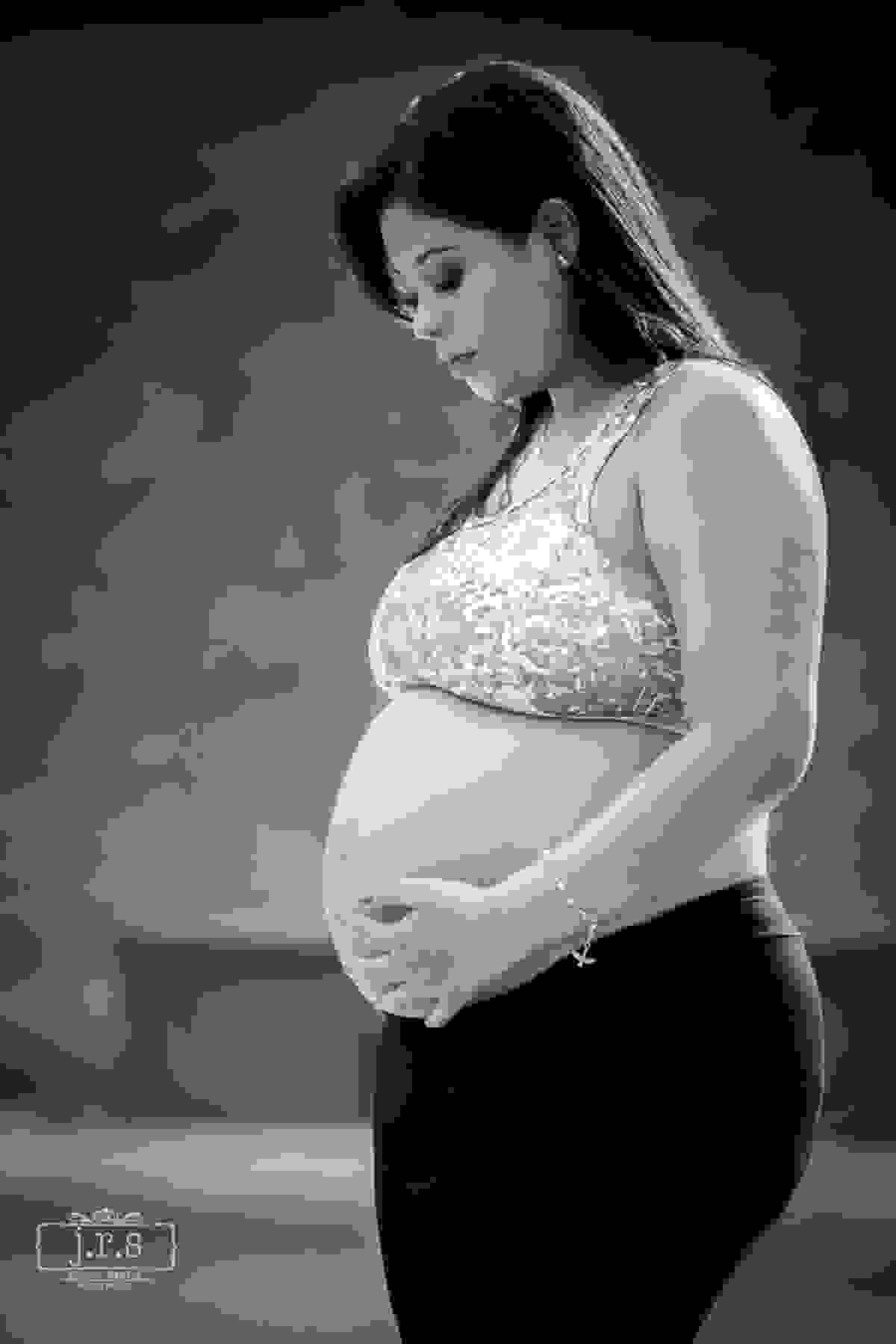 Ensaio gestante Ana Flavia, esperando seu lindo filho Thalles. Fotografado por Junior Santos em Lavras - MG