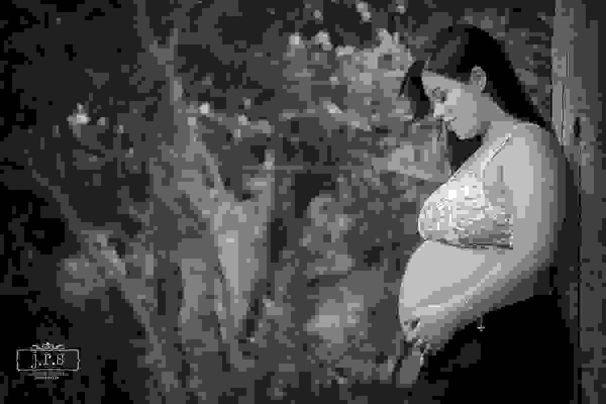 Ensaio gestante Ana Flavia, esperando seu lindo filho Thalles. Fotografado por Junior Santos em Lavras - MG