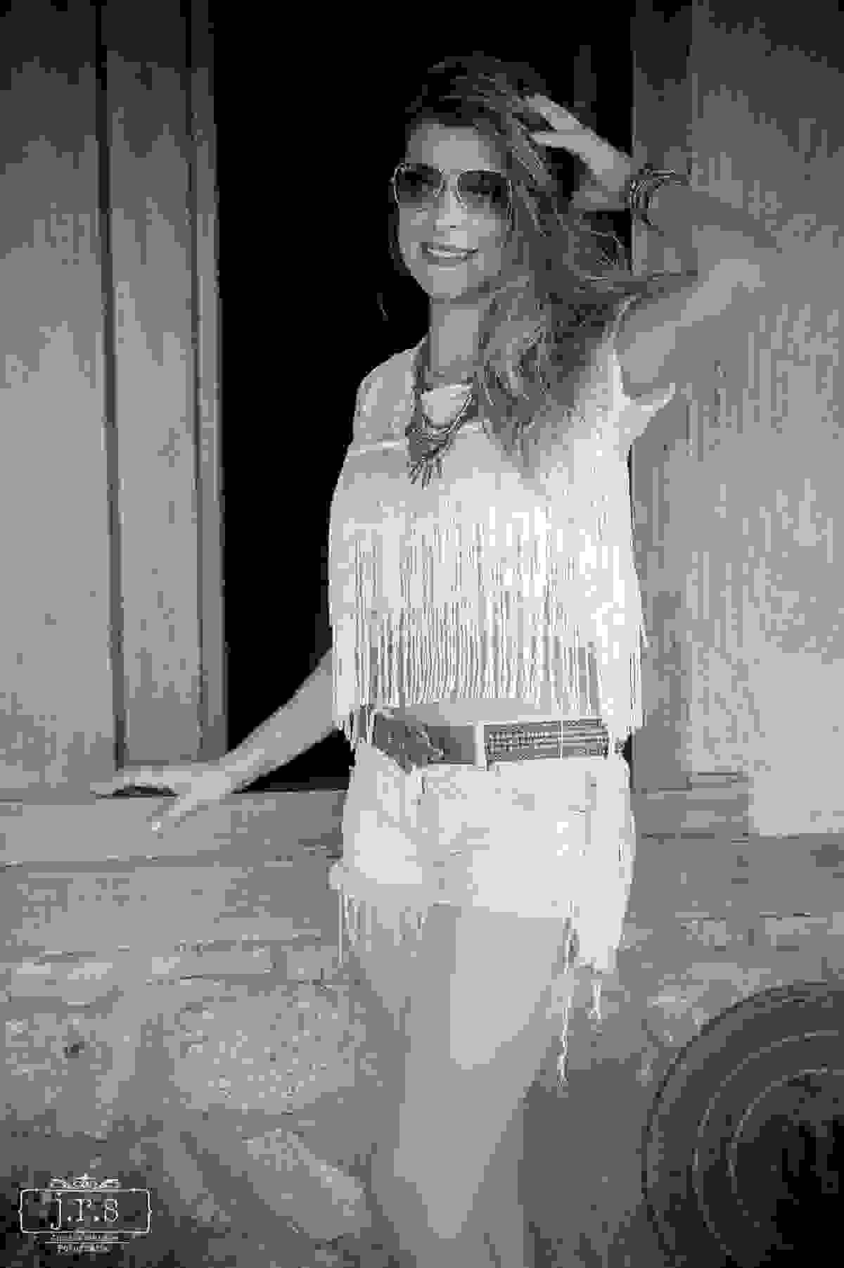 Coleção Primavera/Verão da Loja Felicia Naves Store. Modelo Feliciana Naves. Fotos por Junior Santos Fotografia de Lavras MG. Local Bom Sucesso/Macaia - MG short com blusinha estampada.