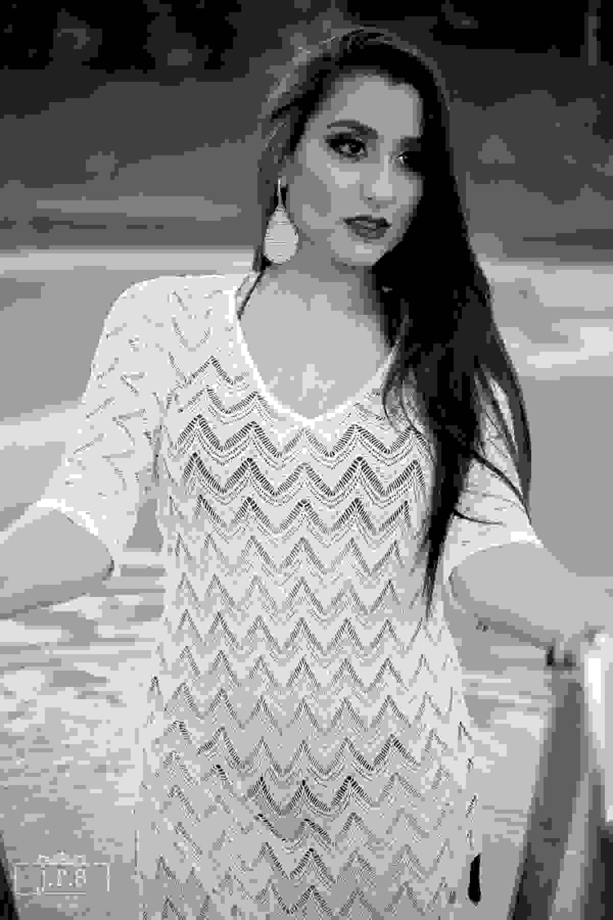 Ensaio Fotográfico Rafaella Viana Barcelos, produzido por Junior Santos de Lavras - MG Ensaio sensual piscina