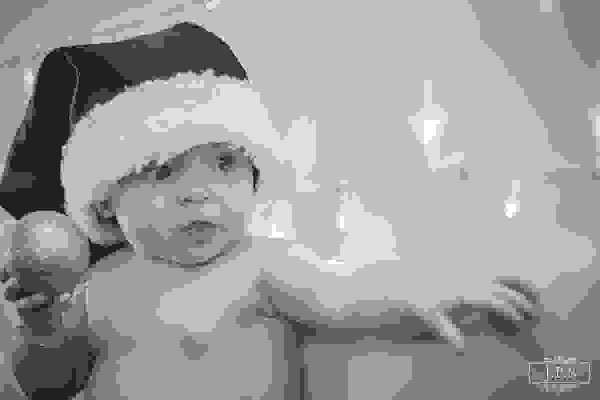 Ensaio fotográfico bebe Natal fotógrafo Junior Santos Lavras MG Luzes