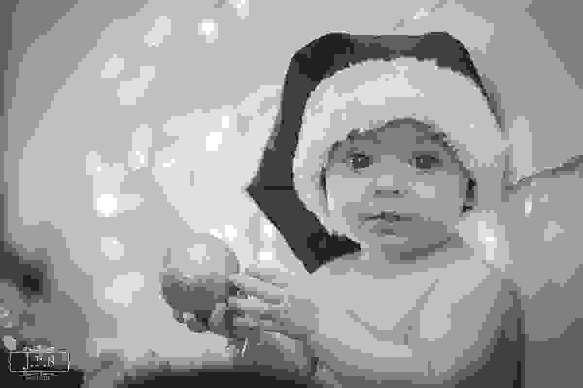 Ensaio fotográfico bebe Natal fotógrafo Junior Santos Lavras MG Bolinha prata