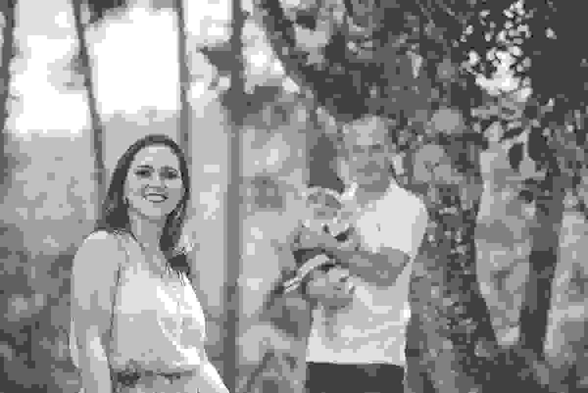 pai, mãe e filha unidos em uma foto
