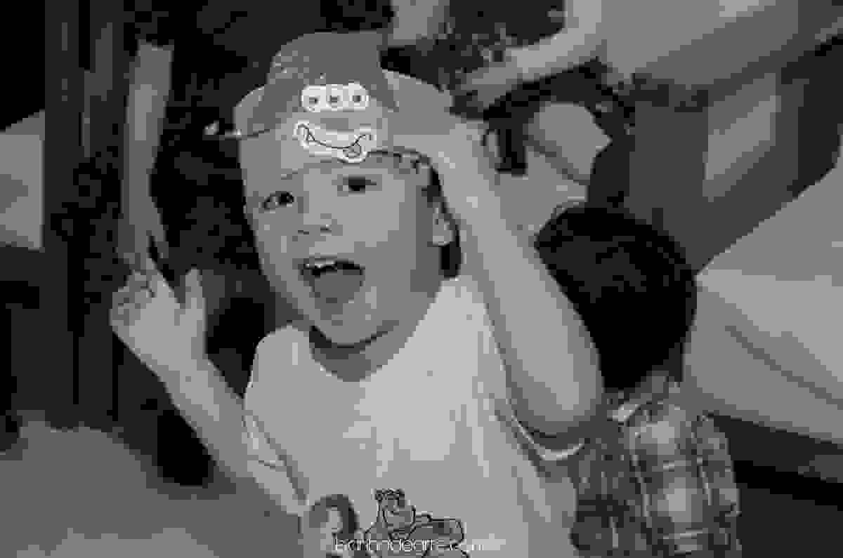 Tema Monstros S.A | Yuri Kenzo 3 anos fotografado por Banho de Arte