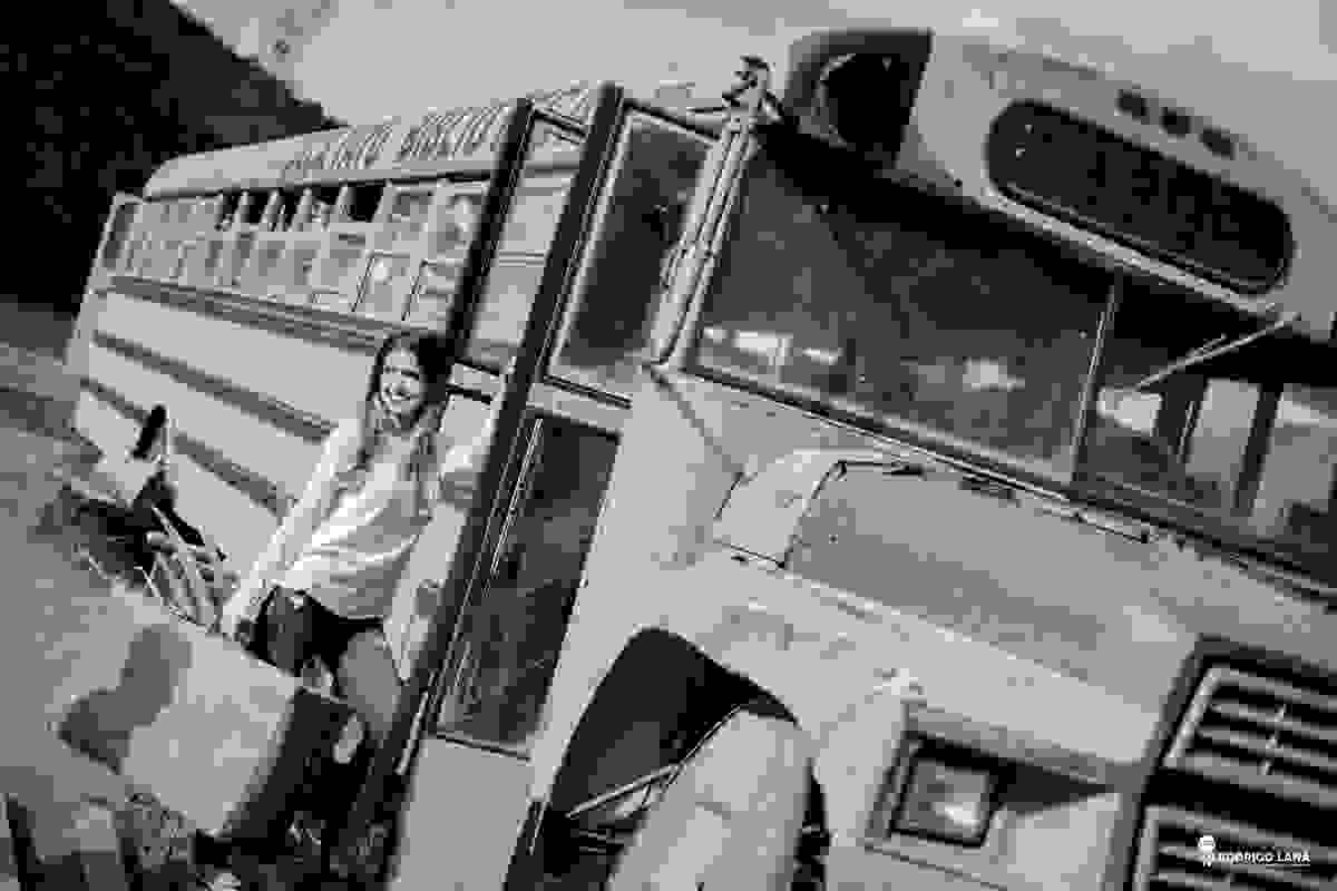 ensaio de noivos no ônibus amarelo no jeca tatu